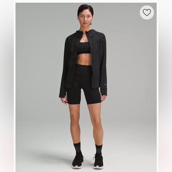 NWT- Lululemon Mist Over Windbreaker- Size: 8; Black - Picture 2 of 8